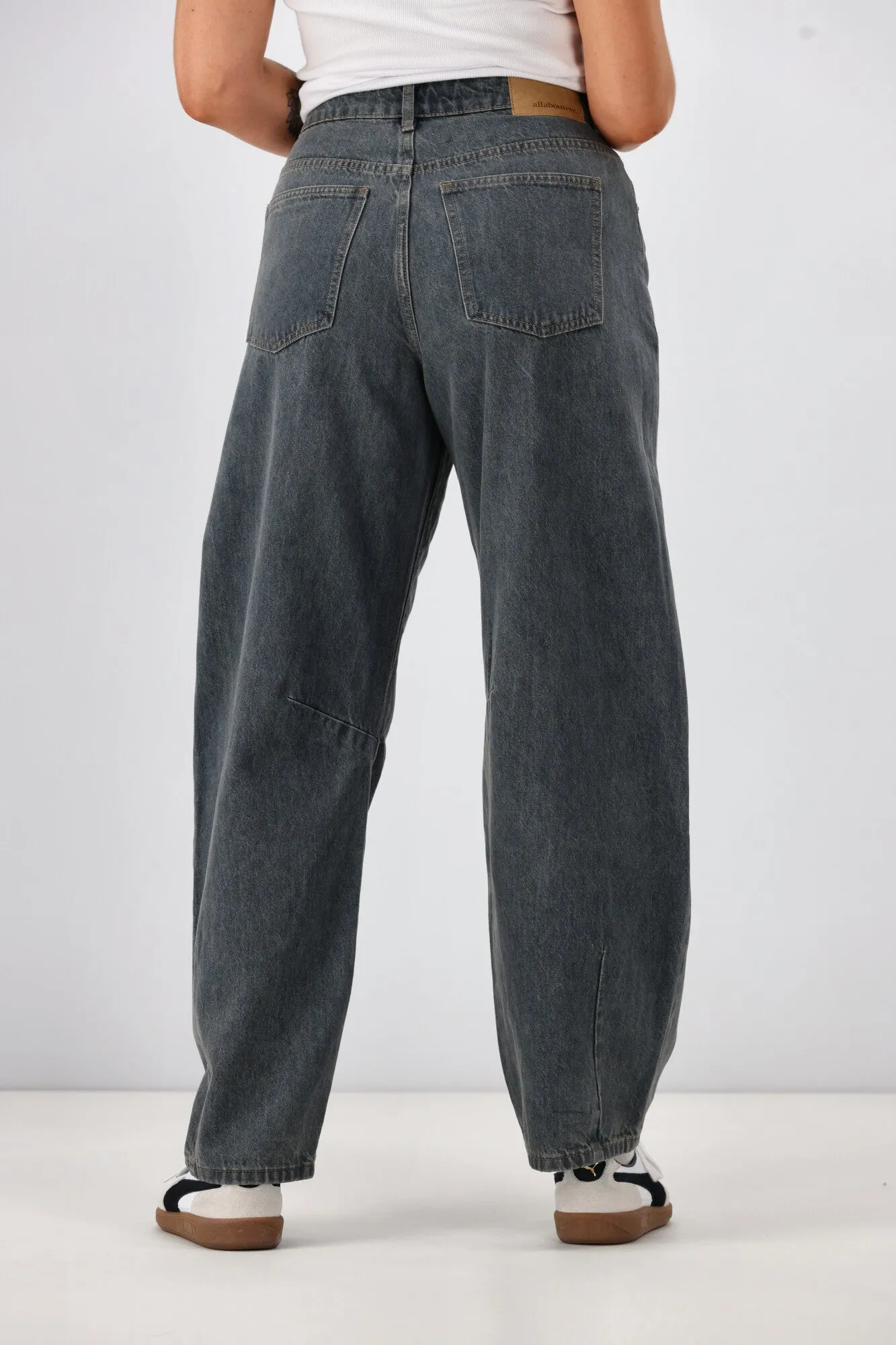 All About Eve Hallie Barrel Leg Jean Slate
