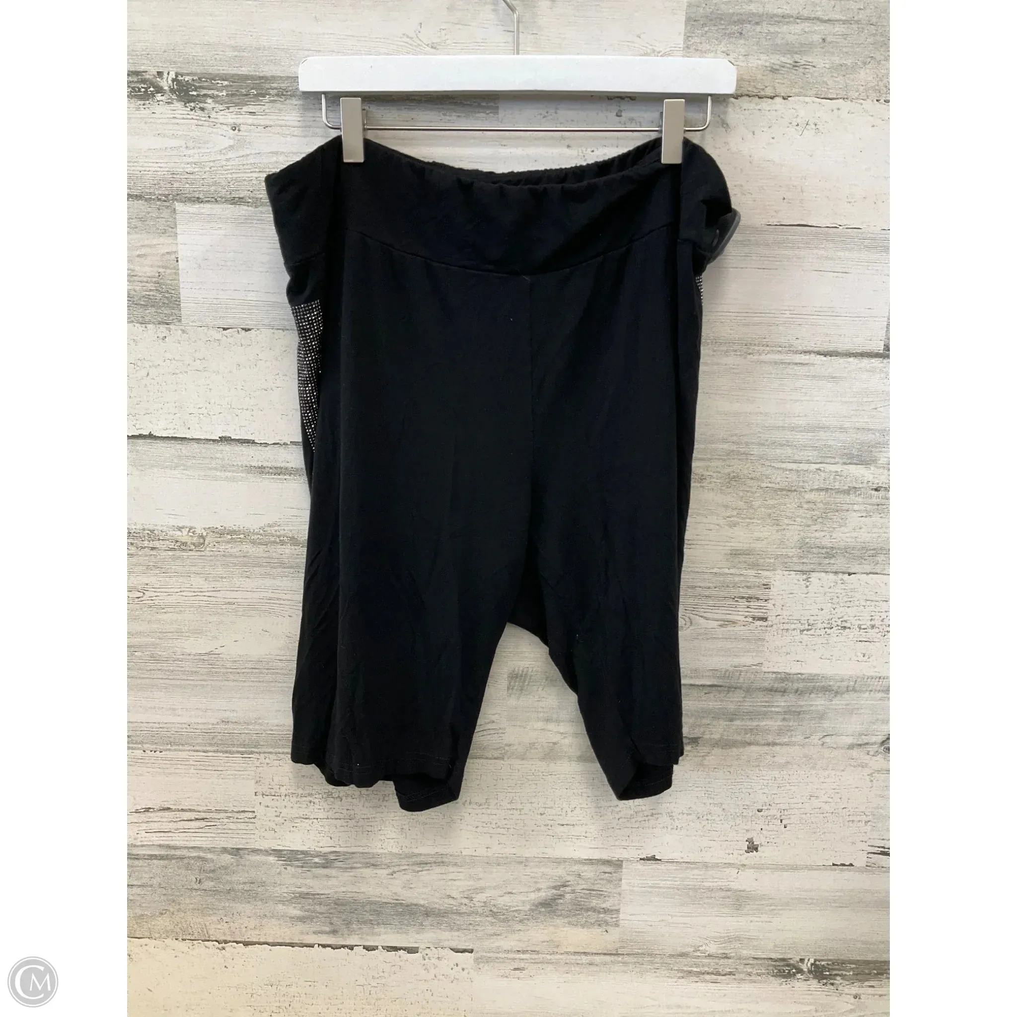 Athletic Shorts By Vocal In Black & Silver, Size: 3x