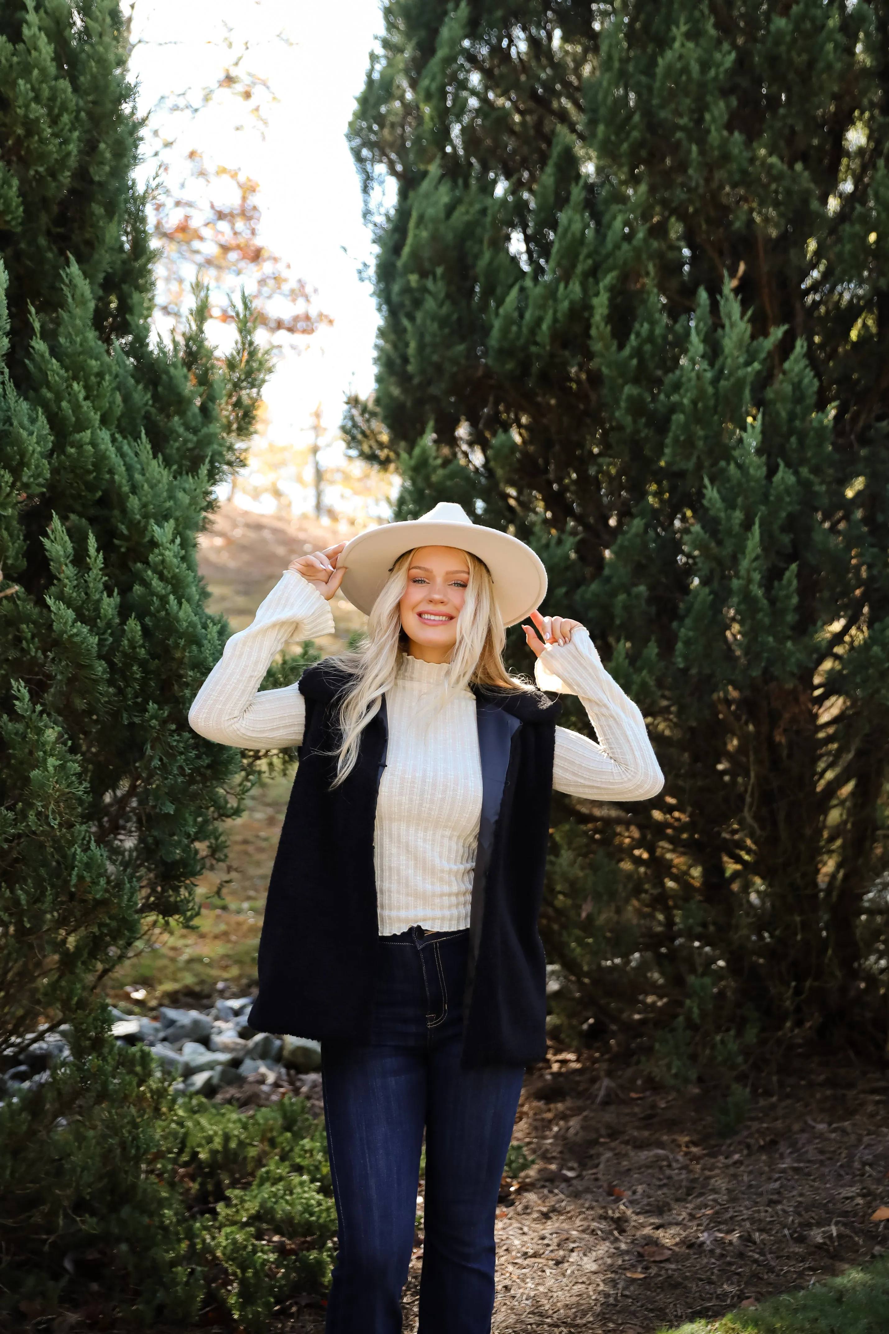 FINAL SALE - Coziest Crush Black Sherpa Vest - DOORBUSTER