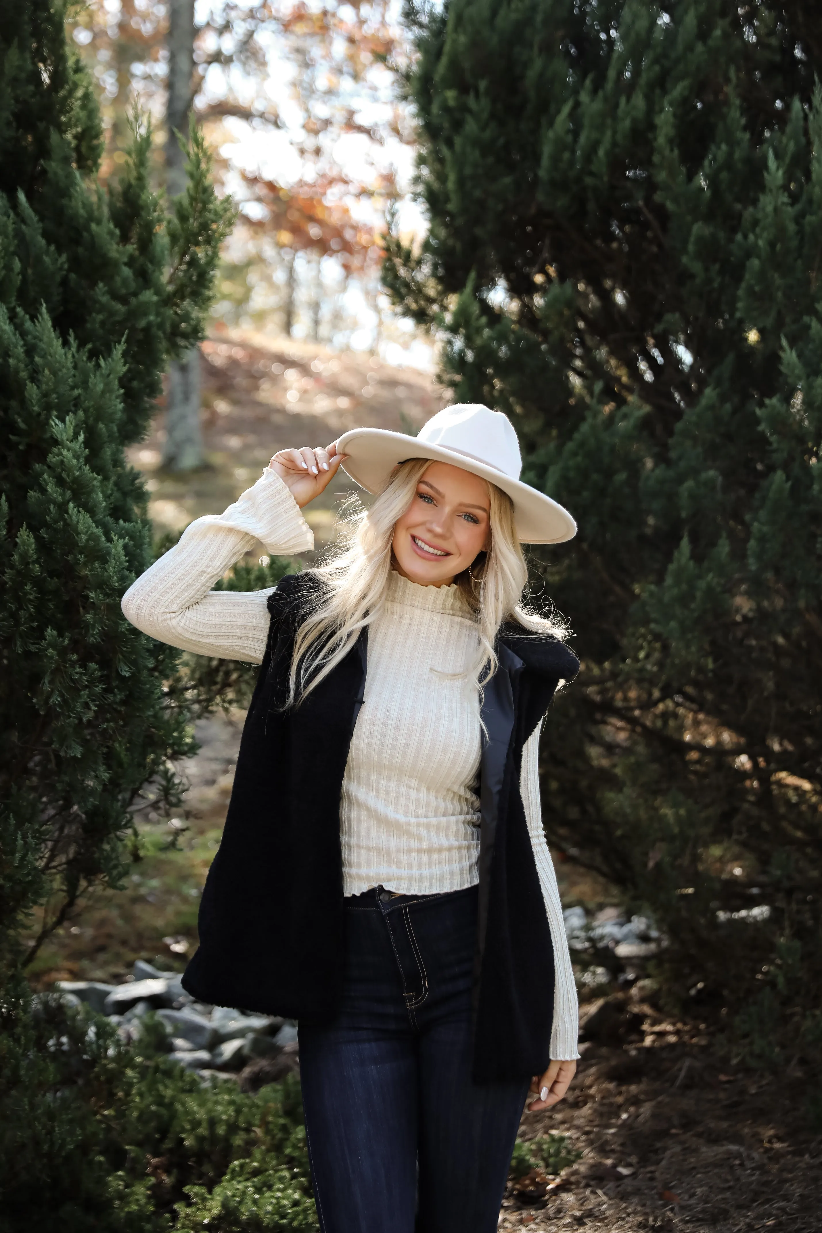 FINAL SALE - Coziest Crush Black Sherpa Vest - DOORBUSTER