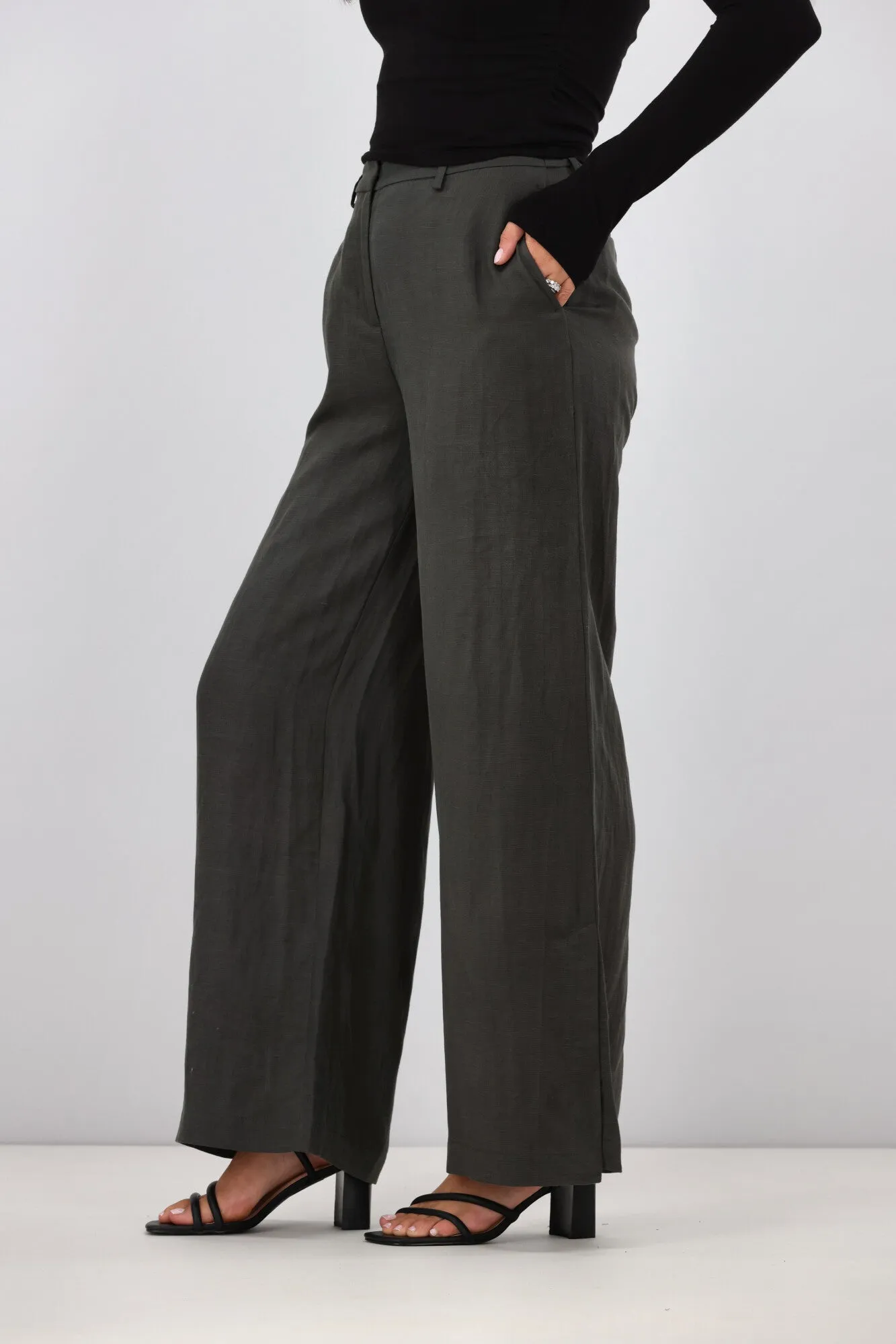 Gloss by Shine On Arissa Wide Leg Pants Olive