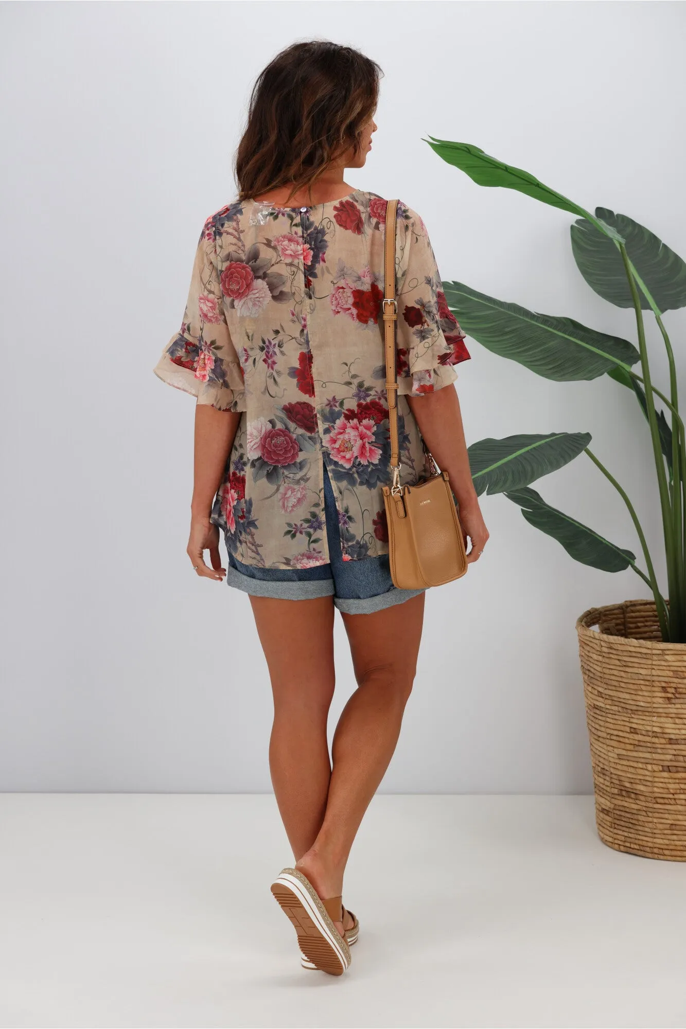 Gloss by Shine On Harper Frill Sleeve Top Oriental Print