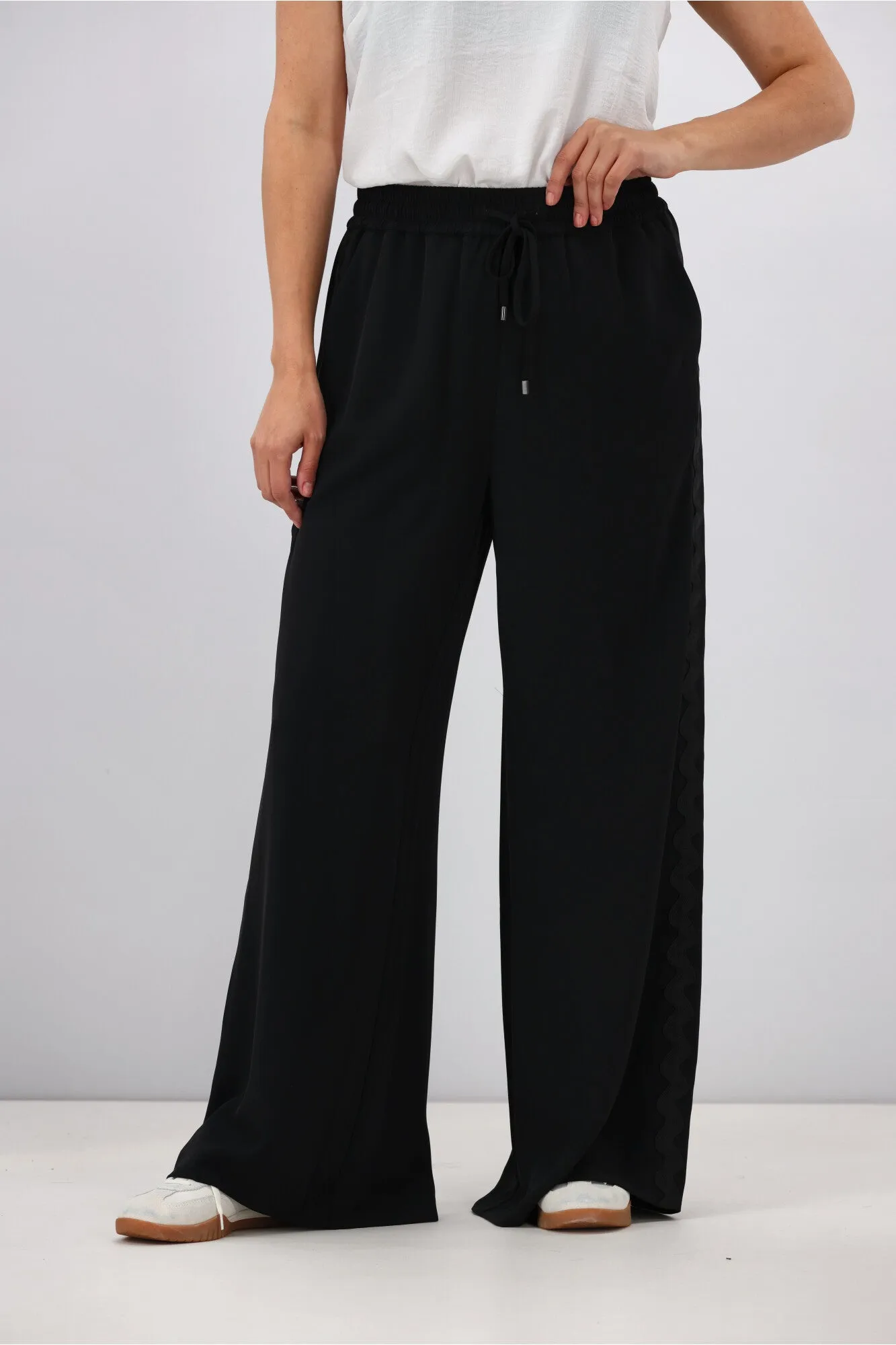 Gloss the Label Shayleigh Ric Rac Pant Black