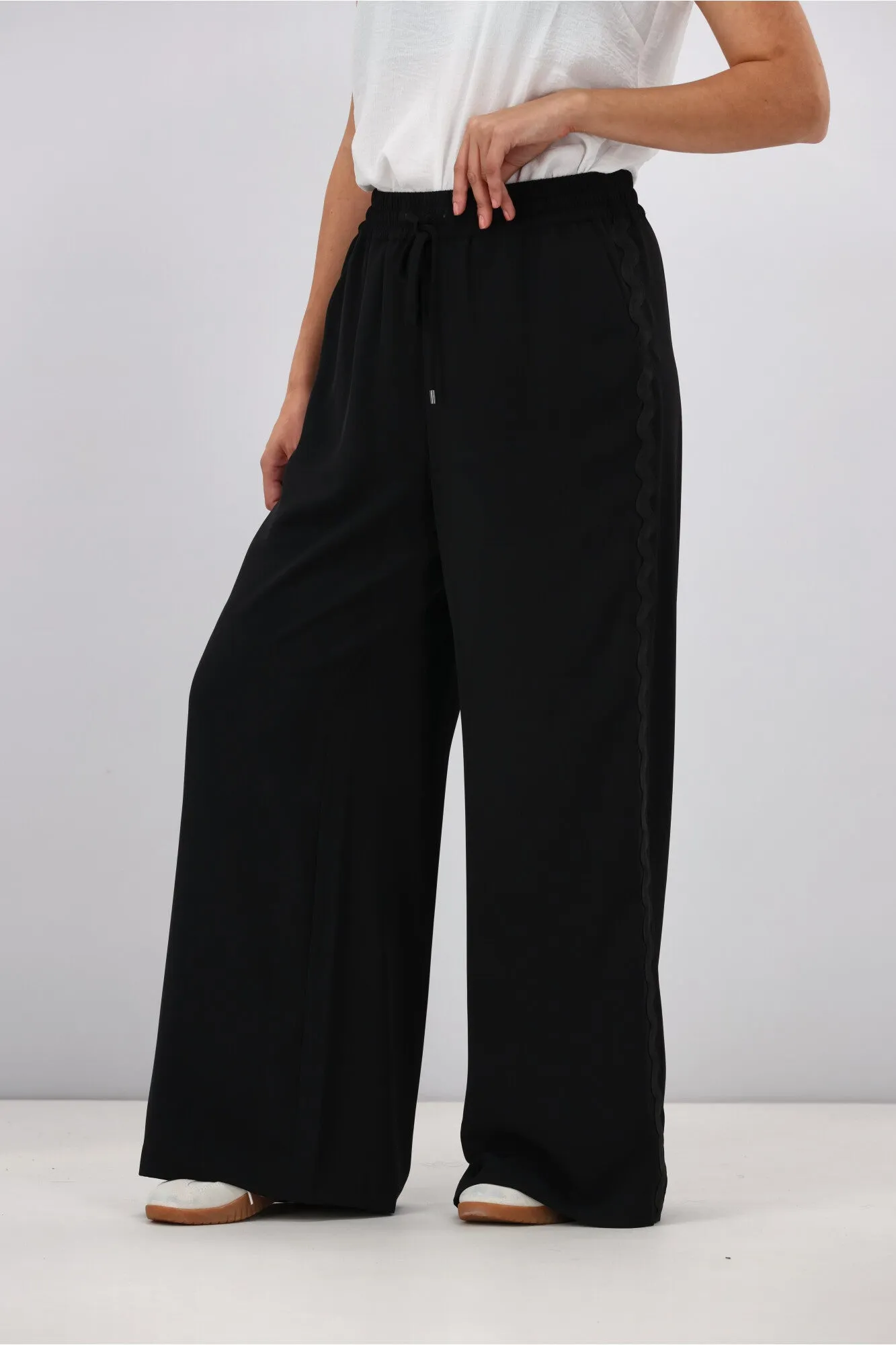 Gloss the Label Shayleigh Ric Rac Pant Black