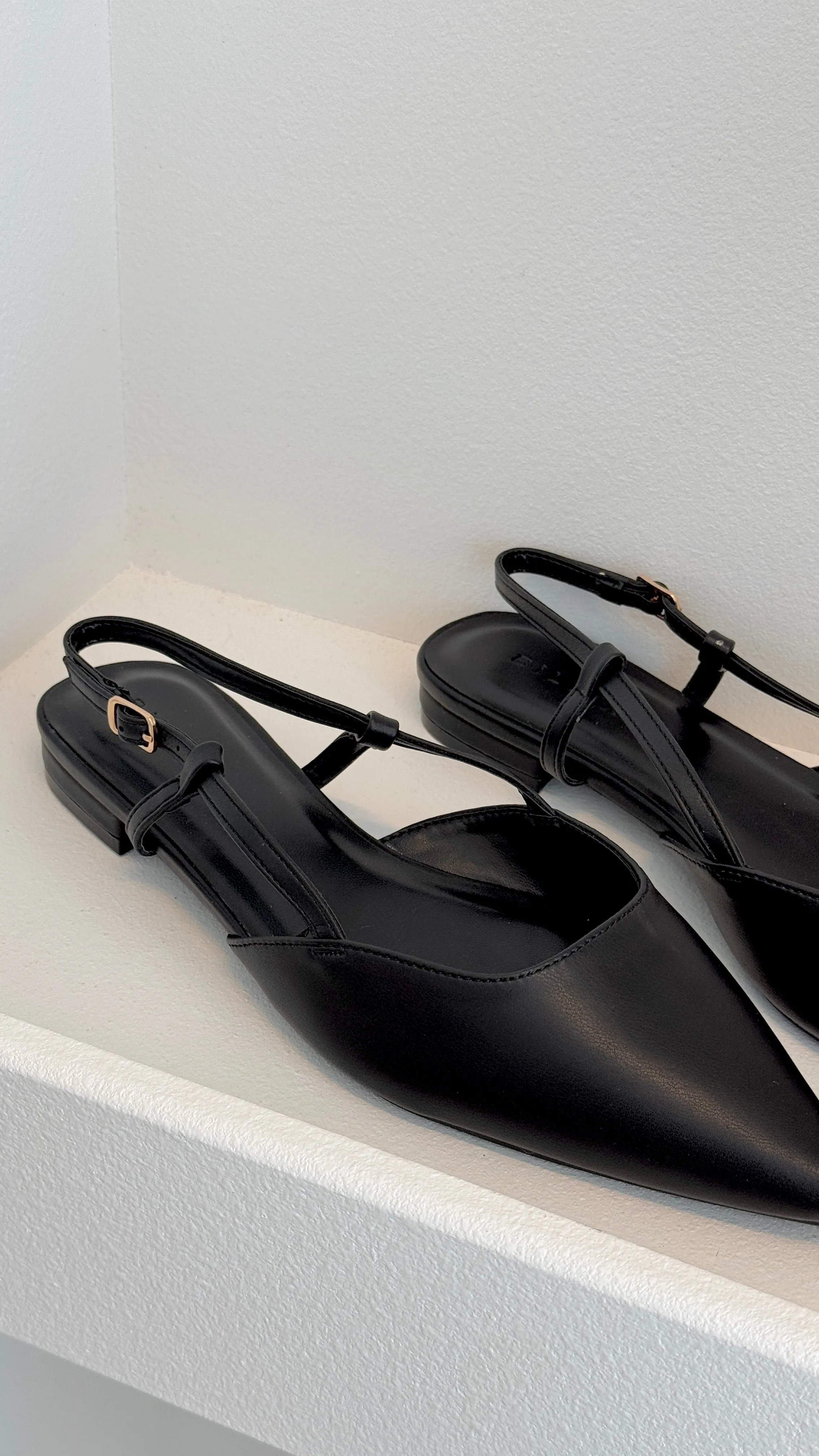 Iver Ballet Flats - Black