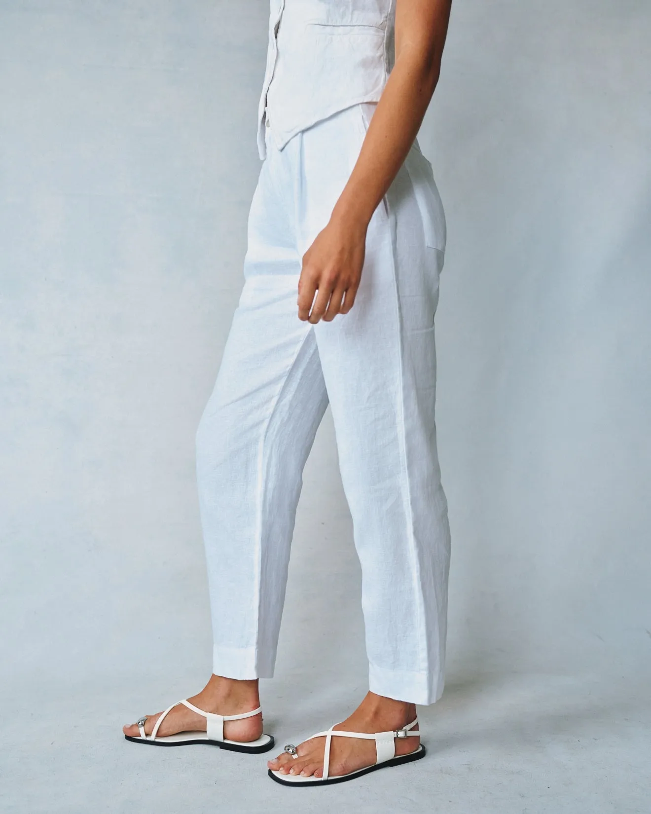 Luxe Linen Pleated Wide Leg Ankle Pant- White