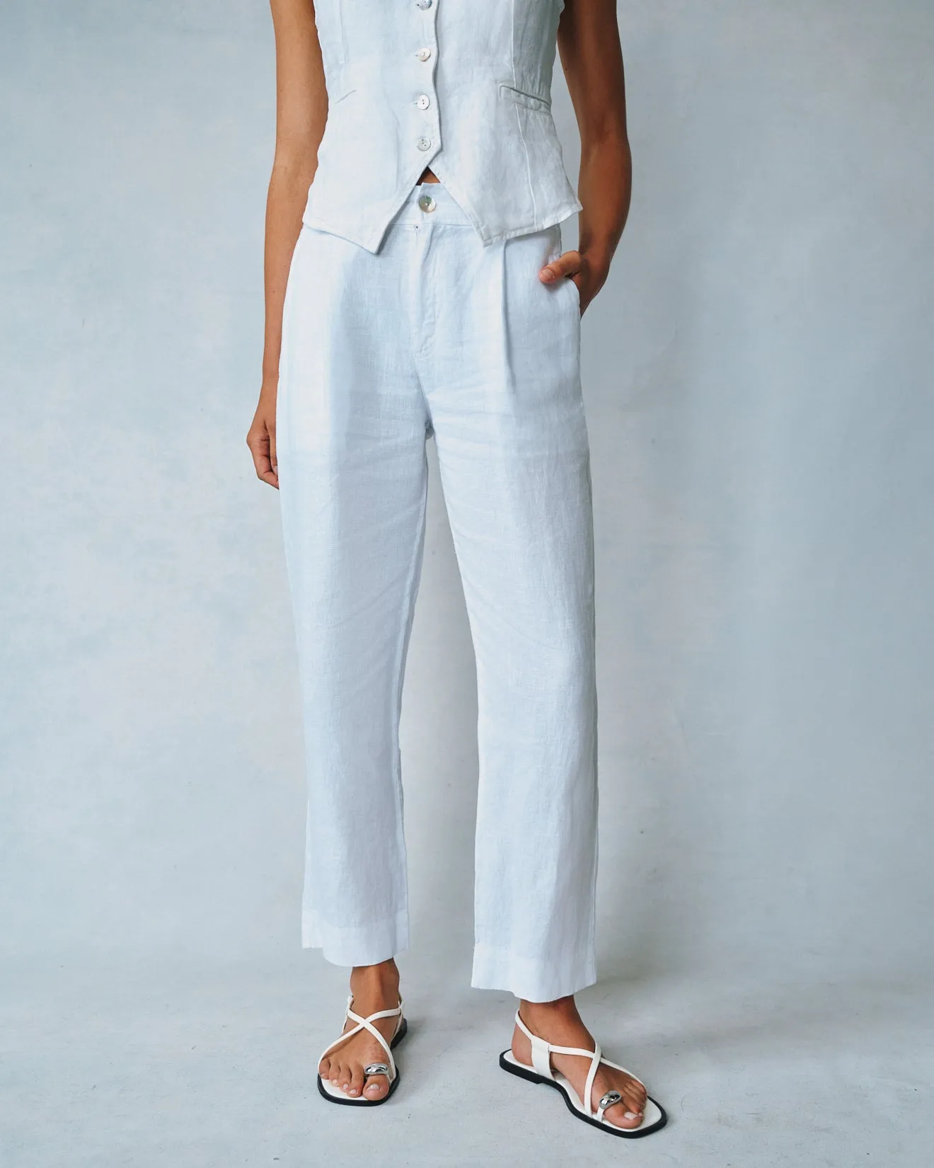 Luxe Linen Pleated Wide Leg Ankle Pant- White