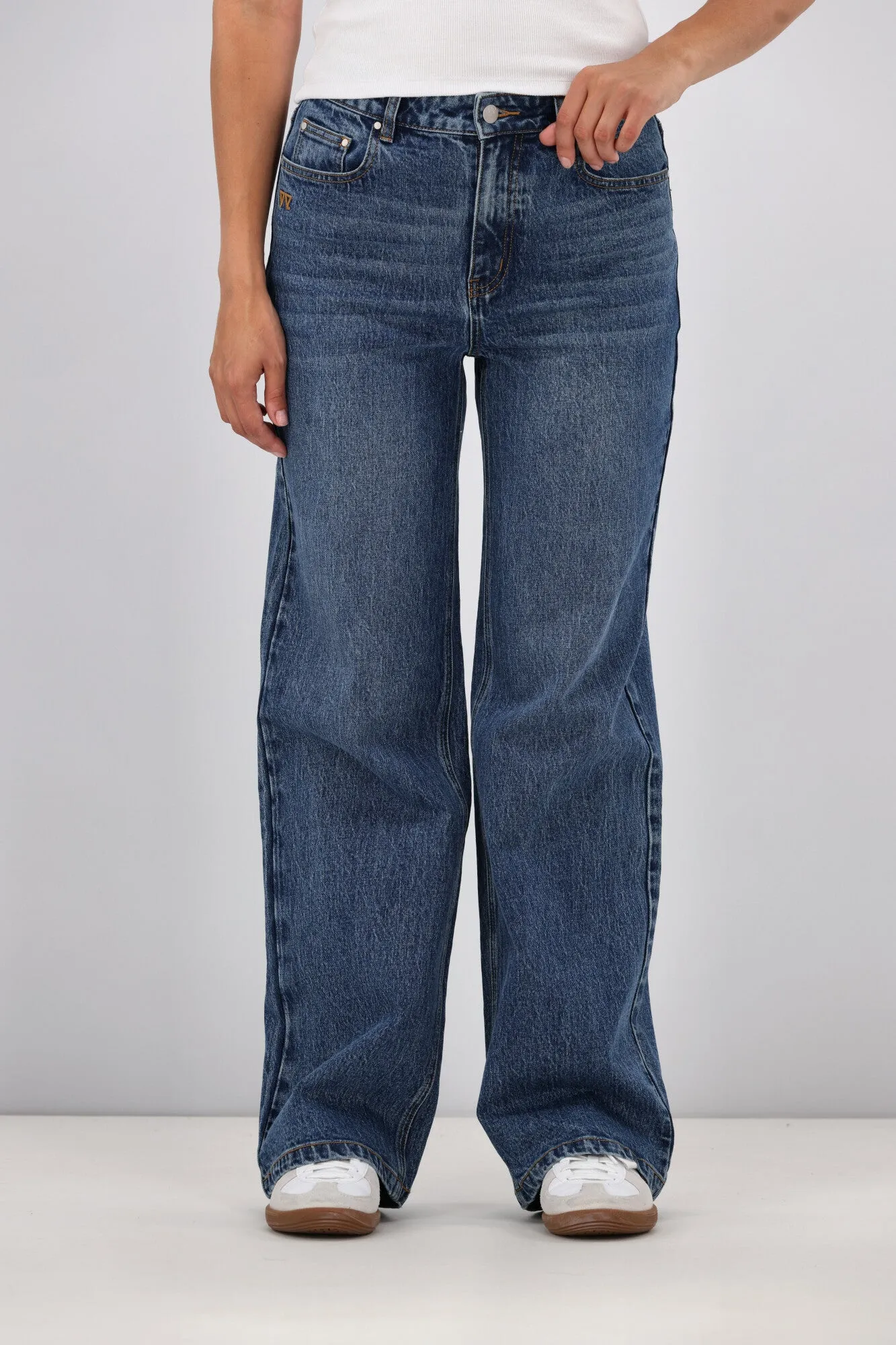 Shine On Label Chapel Classic Wide Leg Jeans Indigo