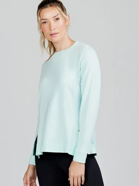 Tasc Women's Riverwalk Sweatshirt 2.0